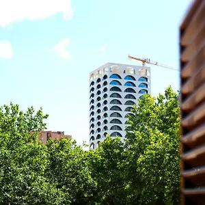 Centre Lions Gate 1 Apartamento
